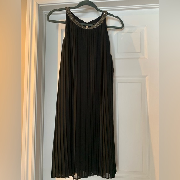 RW&Co pleated halter dress excellent condition - Picture 1 of 6